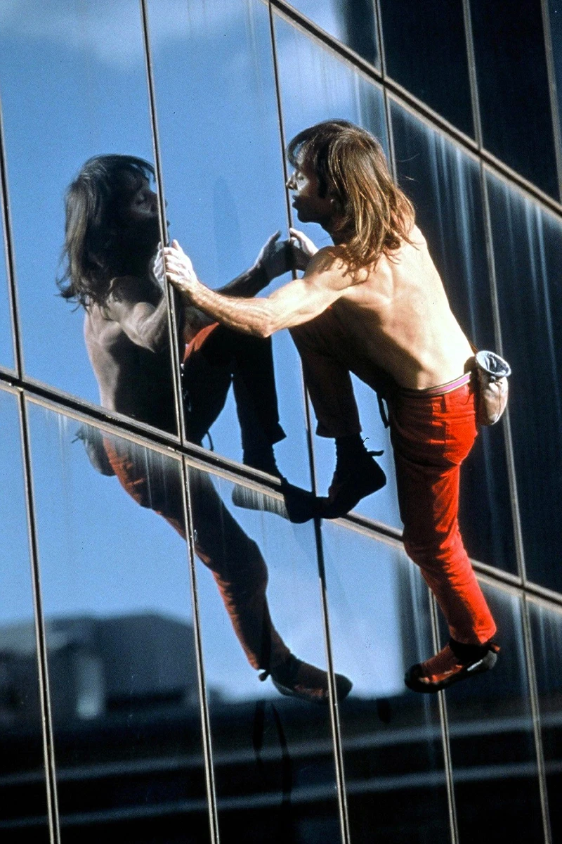 Alain Robert escalade immeuble