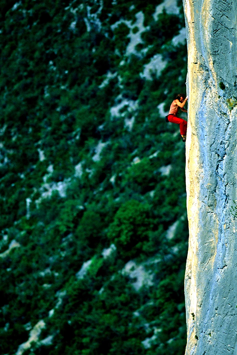 Alain Robert escalade falaise