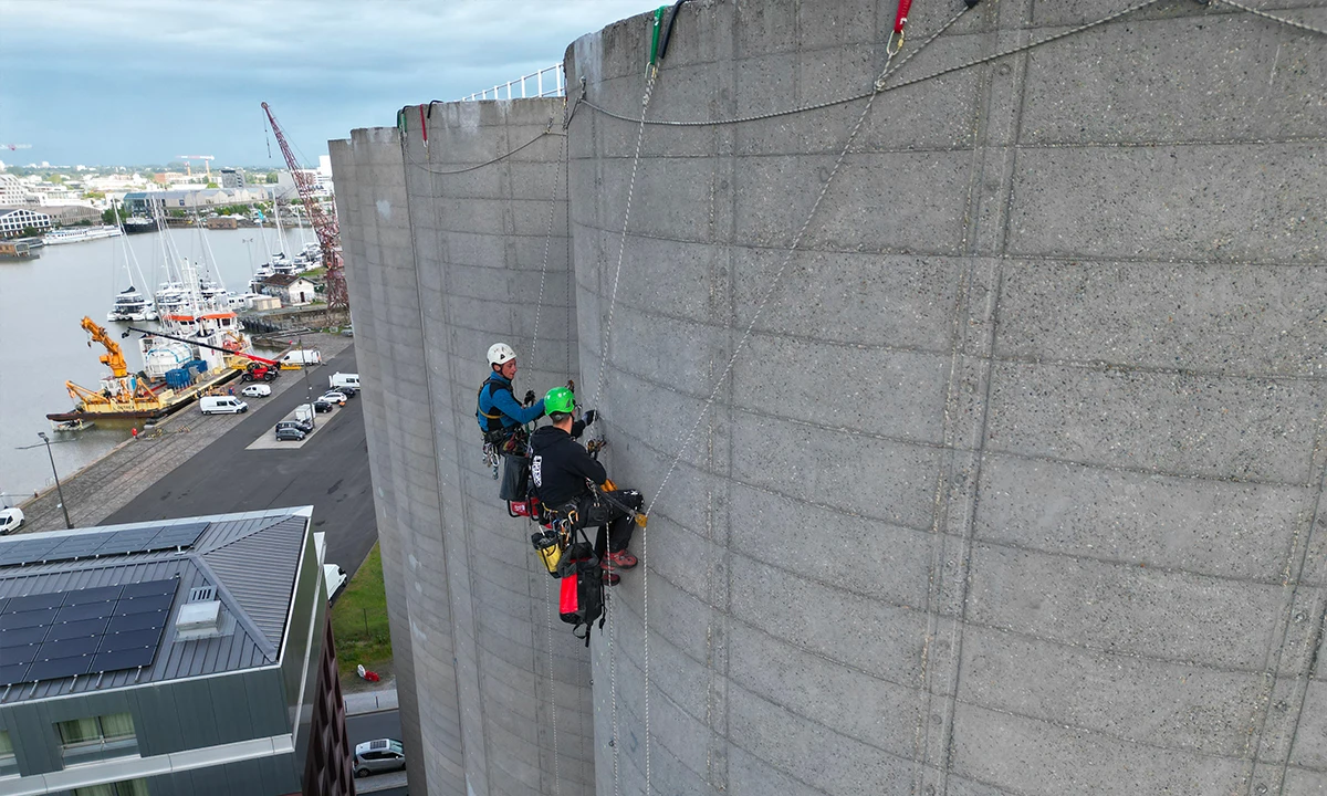 Vertigina site de grimpe urbaine sur des silos historiques à Bordeaux