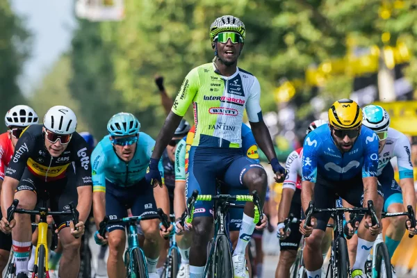 Biniam Girmay vainqueur de la 3e étape du Tour de France 2024
