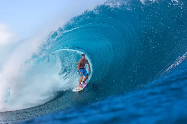 Kauli Vaast Teahupoo