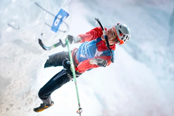 Escalade sur glace - Tour de glace de Champagny en Vanoise